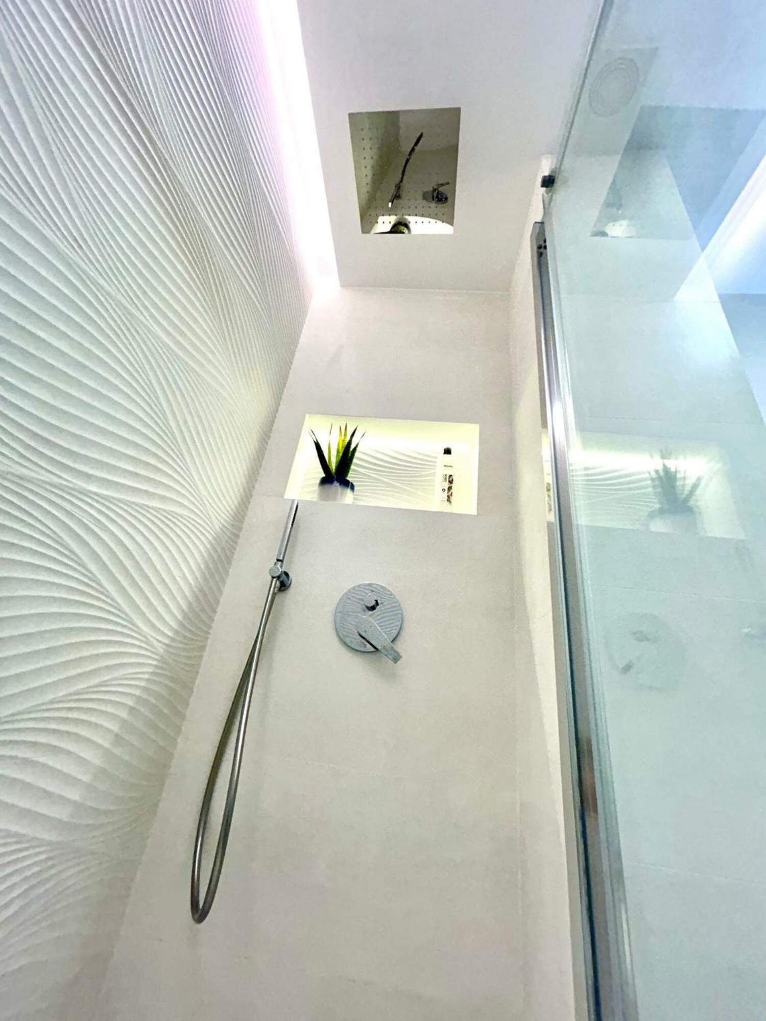 Gatu Premium Deseo Piso De Lujo Con Parking " Preferente Mayores De 25 Anos Y Familias " Cadice Esterno foto