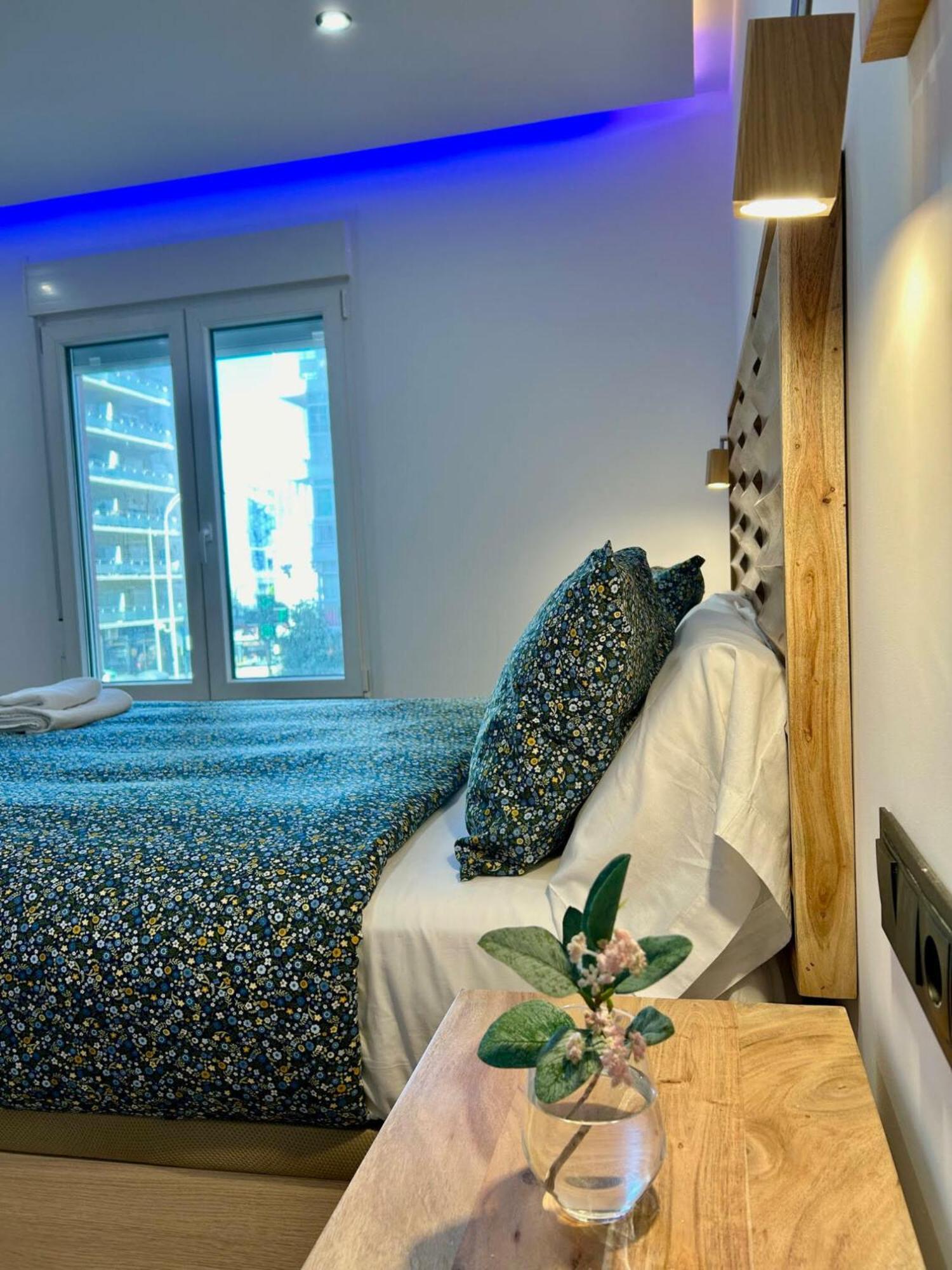 Gatu Premium Deseo Piso De Lujo Con Parking " Preferente Mayores De 25 Anos Y Familias " Cadice Esterno foto